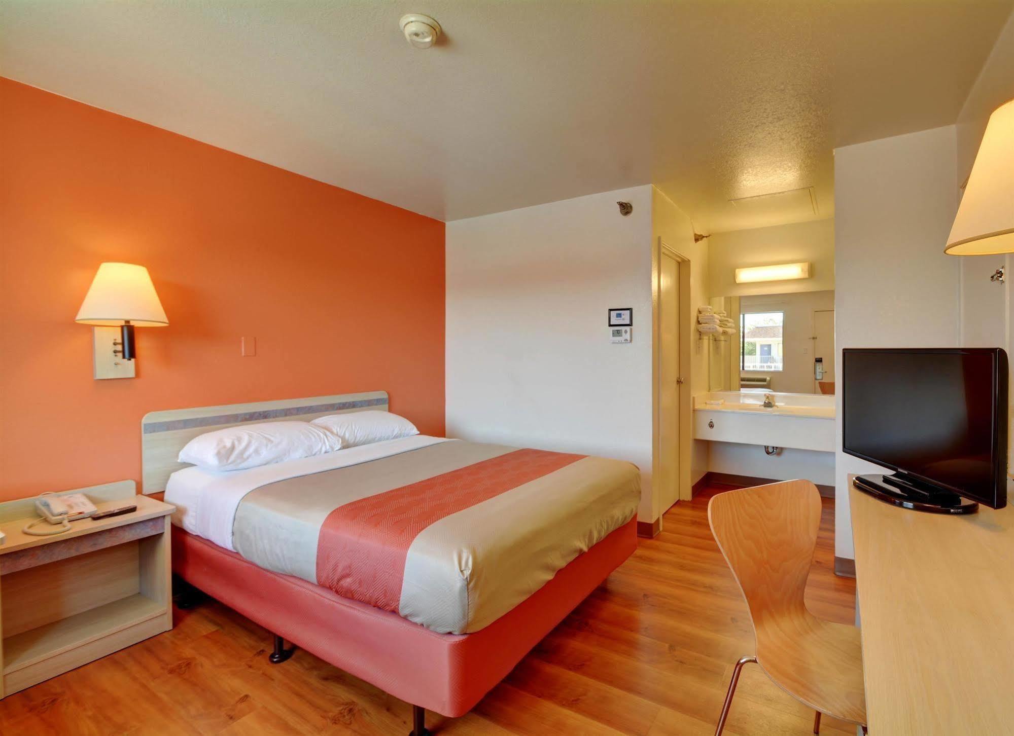 Motel 6-Windsor Locks, Ct - Hartford Dış mekan fotoğraf