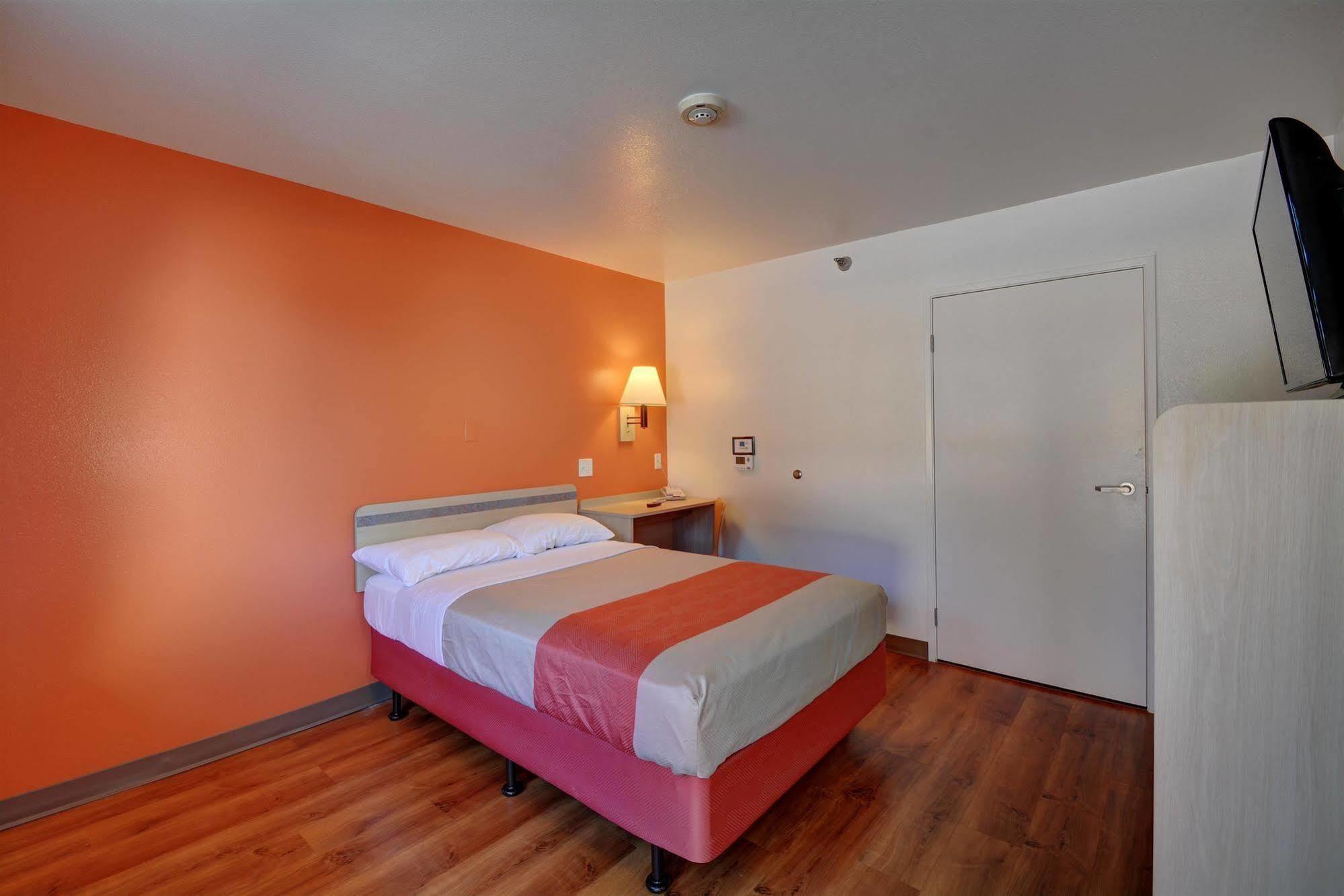 Motel 6-Windsor Locks, Ct - Hartford Dış mekan fotoğraf