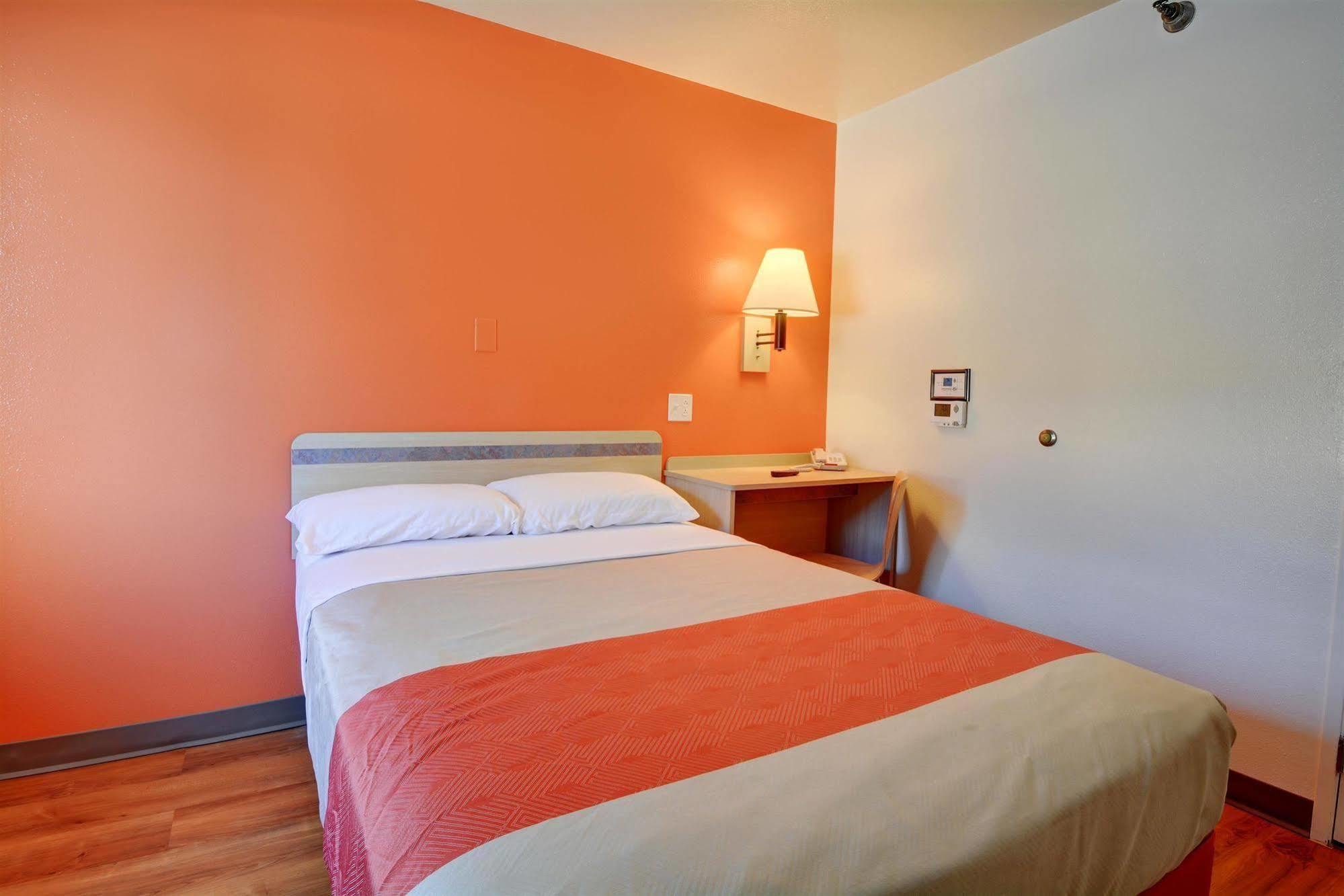 Motel 6-Windsor Locks, Ct - Hartford Dış mekan fotoğraf