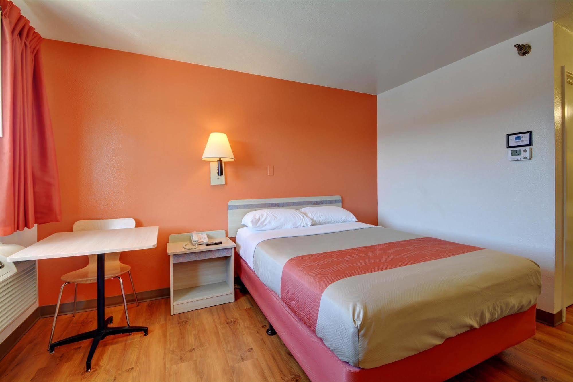 Motel 6-Windsor Locks, Ct - Hartford Dış mekan fotoğraf