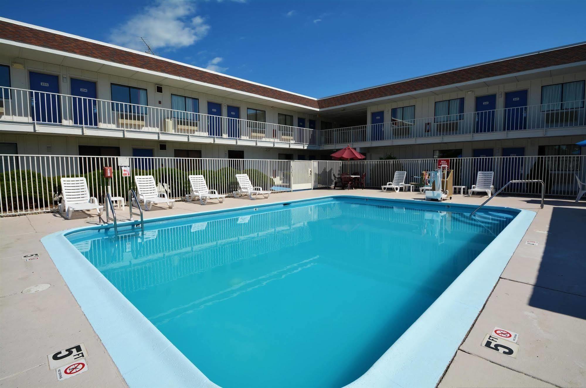 Motel 6-Windsor Locks, Ct - Hartford Dış mekan fotoğraf